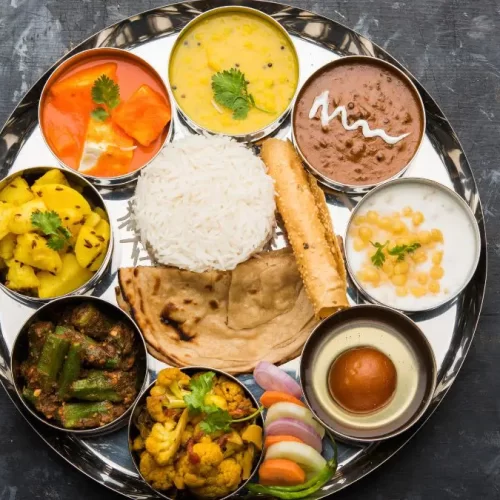 Gujarati-Thali Gujarati-Thali